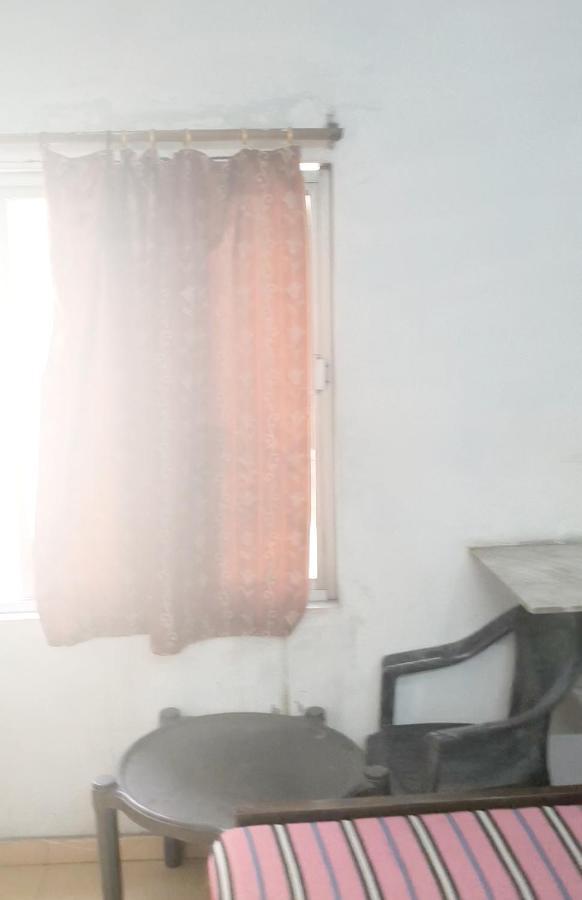 Gandhi Ganaga Guest House Varanasi Exterior photo